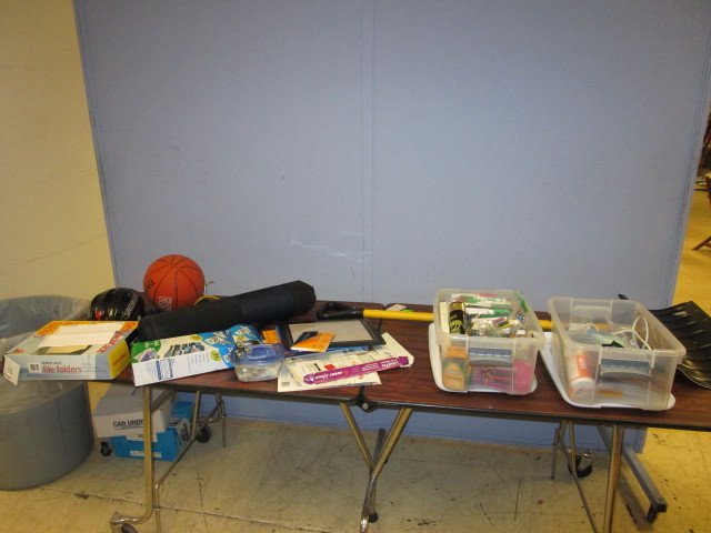 lot 320 image: OFFICE AND CRAFTING SUPPLIES WITH SPORTS GOODS