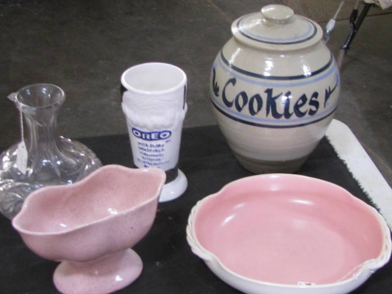 Pottery & Glassware