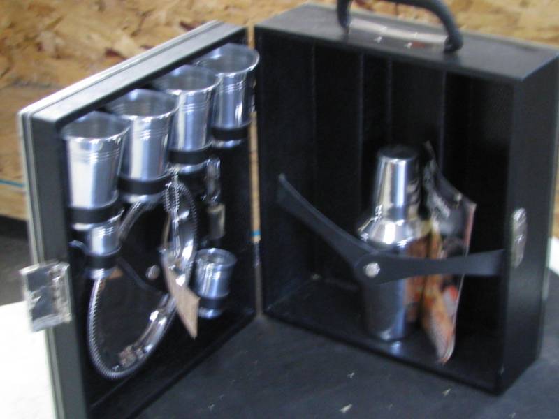 Beverage Travel Bar