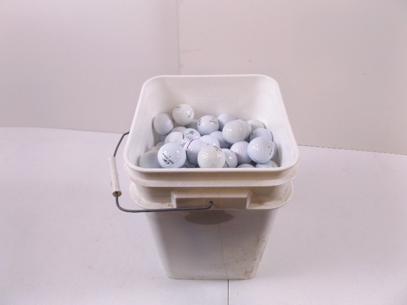 lot 12 image: Large Lot of Used Golf Balls