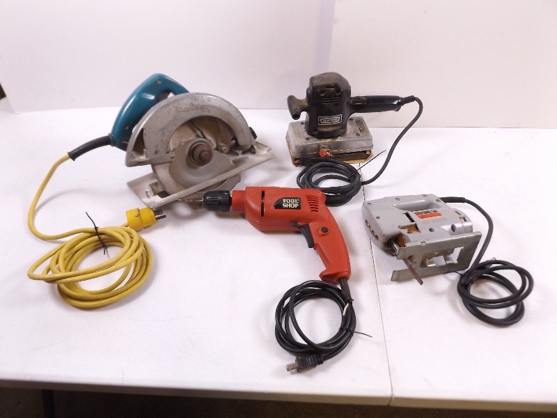 lot 36 image: Lot of Power Tools