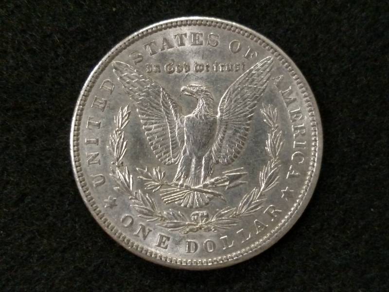 lot 39 image: 1900 High Grade Morgan Silver Dolla...