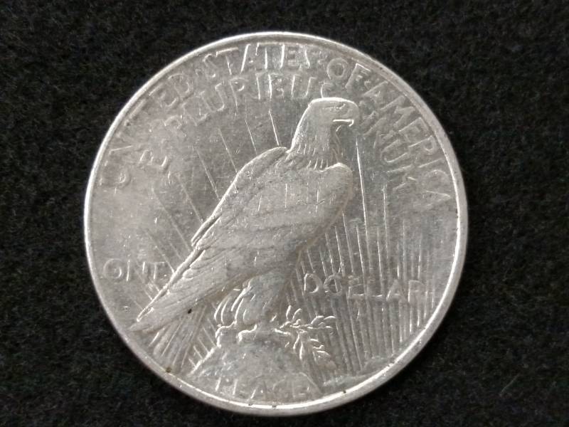 lot 71 image: 1922 D Peace Silver Dollar...