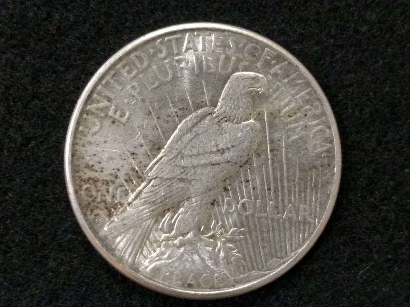 lot 72 image: 1922 S Peace Silver Dollar...