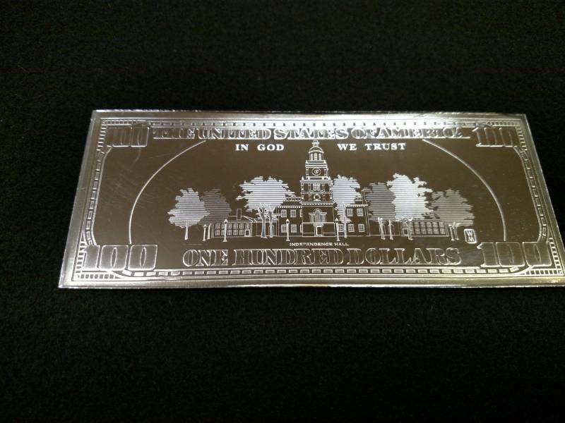 lot 157 image: 1998 $100 Franklin 4 Ounce .999 Sil...