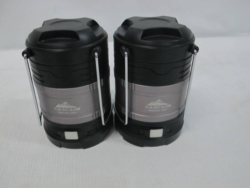 lot 7 image: Cascade Mountain Tech 2-Pack Collapsible Mini LED Lanterns