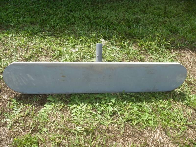 lot 26 image: Kraft Tool Aluminum Blow Float