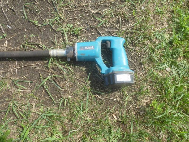 lot 31 image: Makita Vibrator