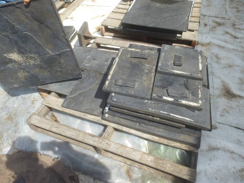 lot 50 image: Increte Old English Slate Stamps