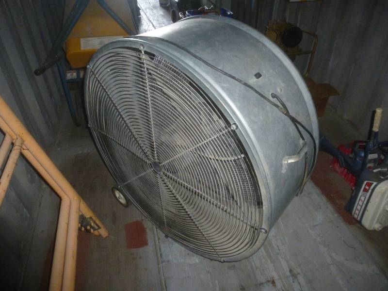 lot 80 image: Barn Fan 40