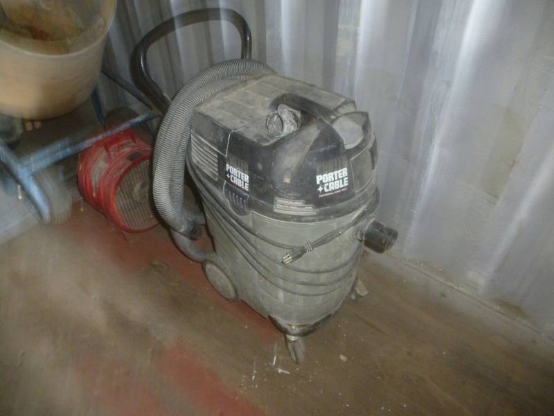 lot 84 image: Porter Cable WetDry Vacuum