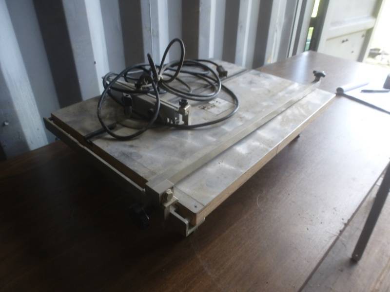 lot 94 image: Oraco Shaper Table