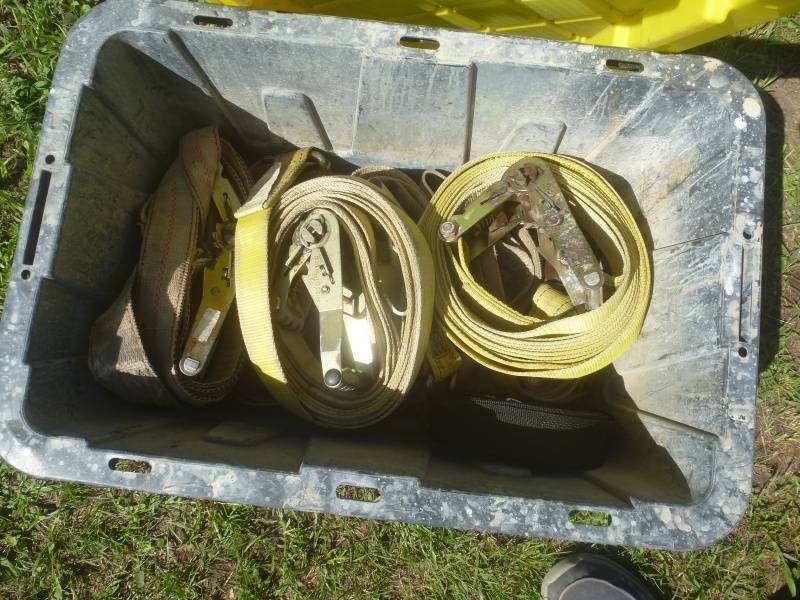 lot 114 image: Tote Yellow Cover & Load Straps