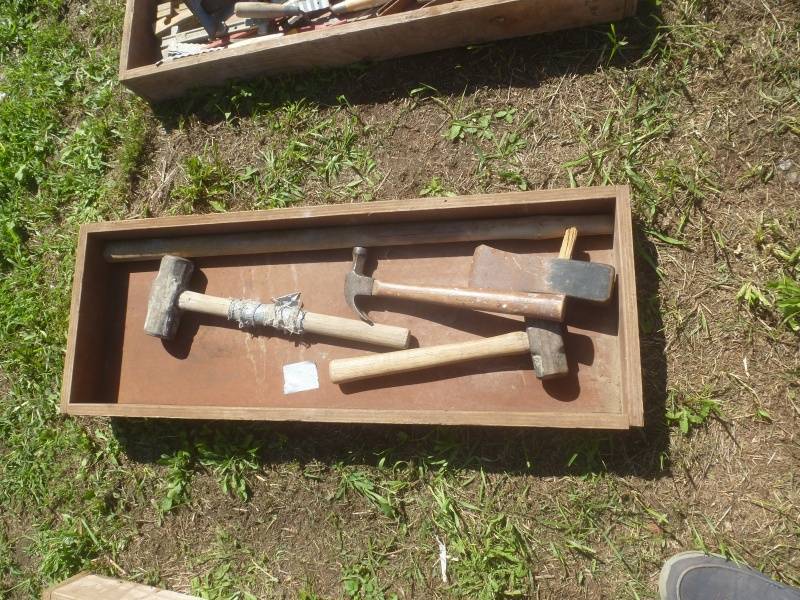 lot 120 image: Assorted Hammers