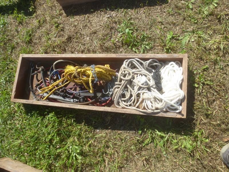 lot 123 image: Box of Bungees & Ropes