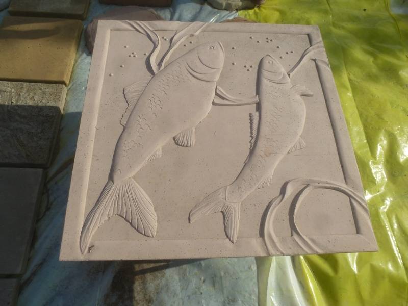 lot 173 image: Trout Fish Patio Table