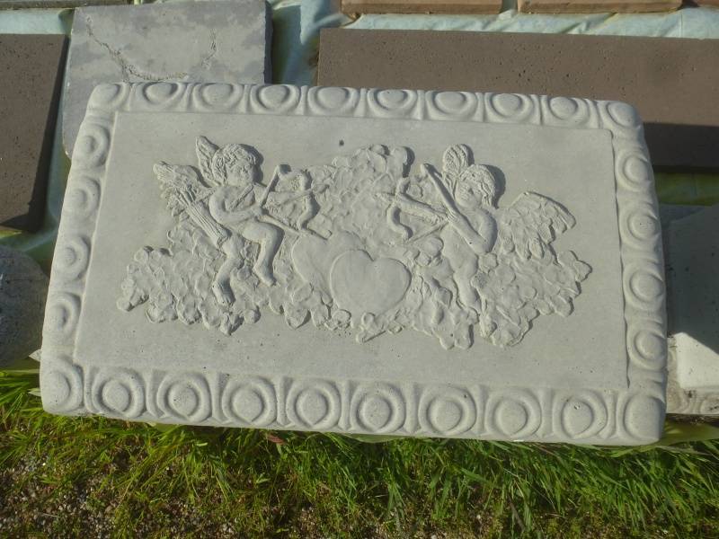 lot 178 image: Patio Garden Sitting Bench