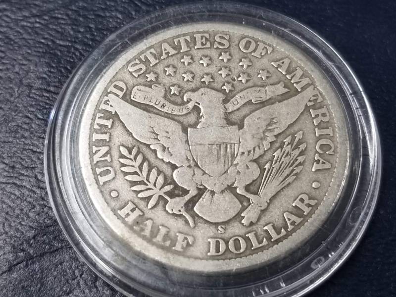 lot 12 image: 1909-S BARBER HALF DOLLAR IN AIRTITE