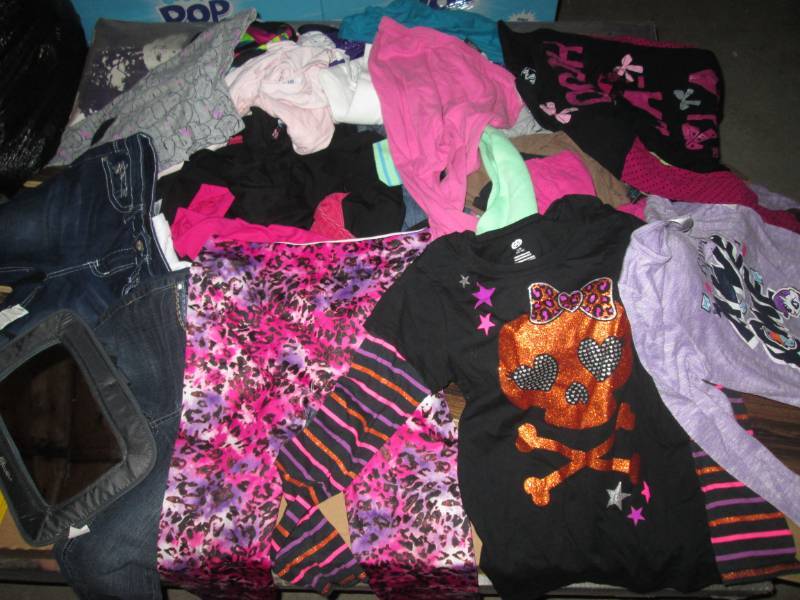 lot 12 image: Lot of Assorted Slightly Used Pre-O...