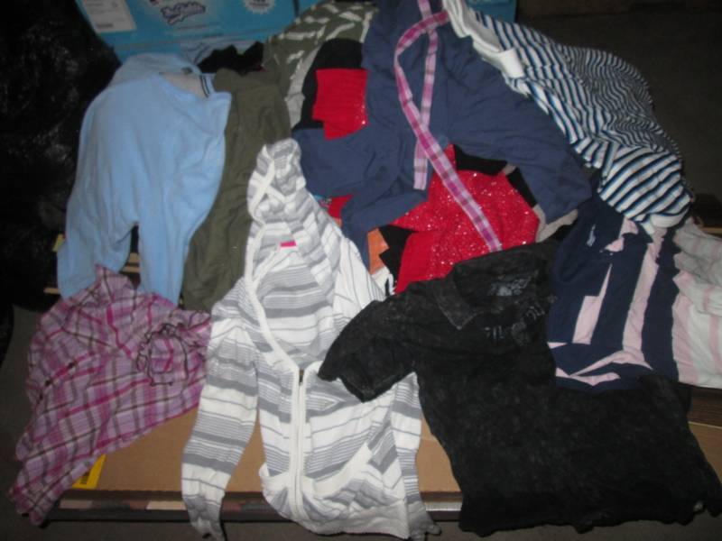 lot 14 image: Lot of Assorted Slightly Used Pre-O...