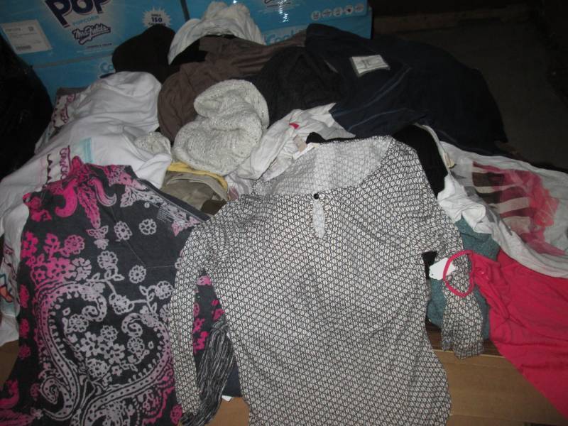 lot 18 image: Lot of Assorted Slightly Used Pre-O...