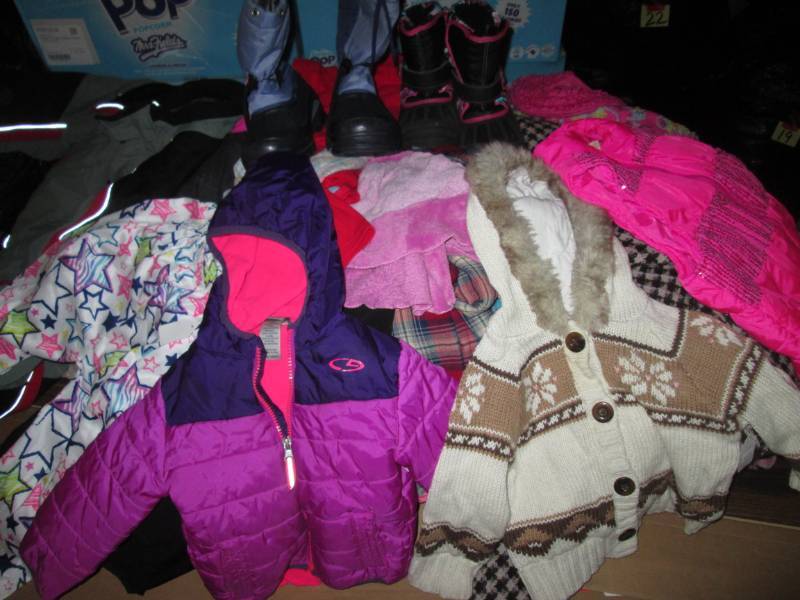 lot 23 image: Lot of Assorted Slightly Used Pre-O...