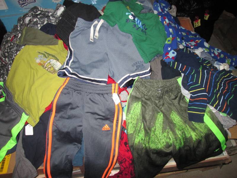 lot 24 image: Lot of Assorted Slightly Used Pre-O...