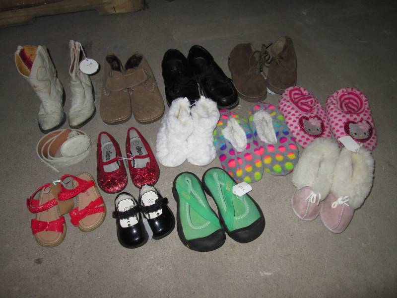 lot 39 image: Lot of Assorted Kids Shoes and Slip...