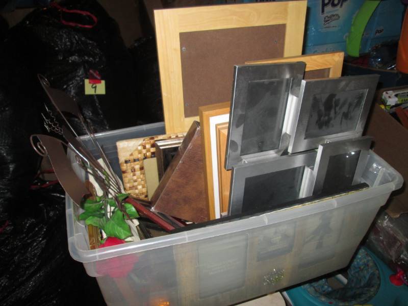 lot 51 image: Tote Full of Assorted Picture Frame...