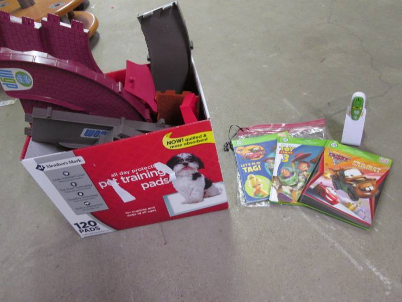 lot 79 image: Lot of Leap Frog Interactive Tag Bo...