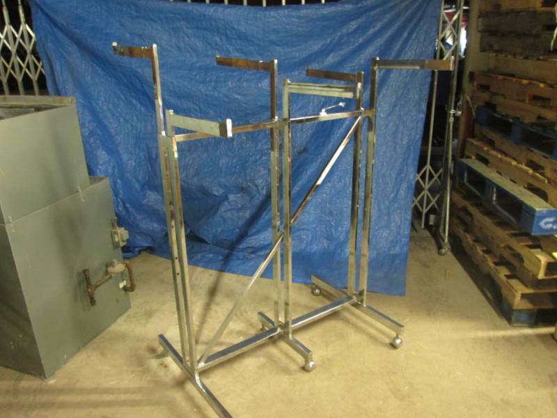 lot 93 image: Double Sided Adjustable 6 Arm Cloth...