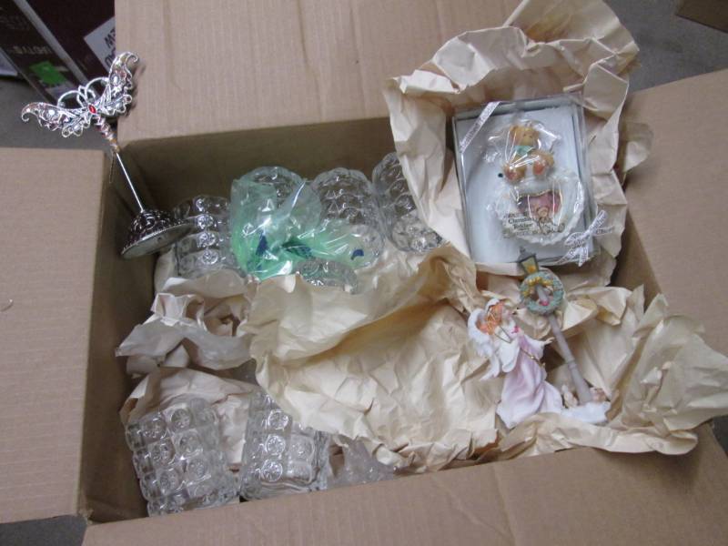 lot 123 image: Box Full of Nice Candle Holders and...