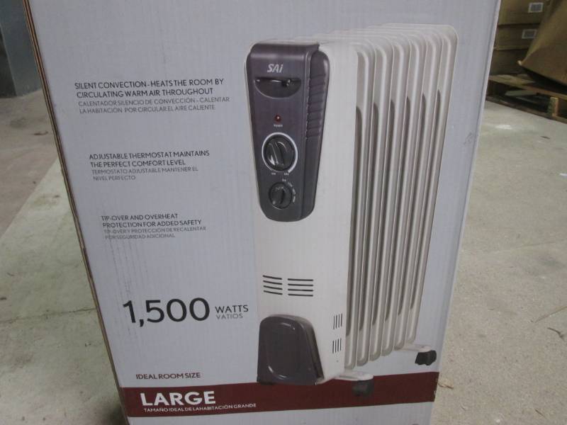 lot 137 image: SAI 1500-Watt Oil-Filled Radiator H...
