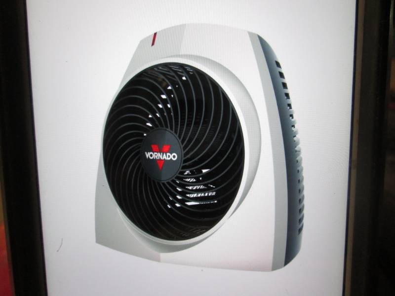 lot 141 image: Vornado Whole Room Vortex Electric ...