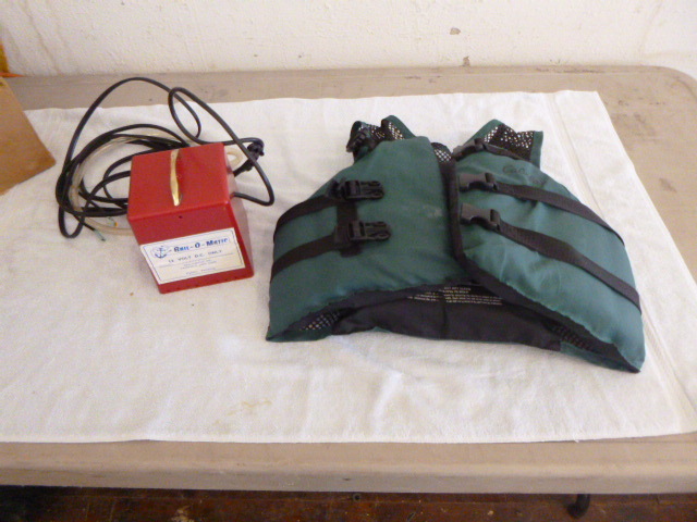 lot 79 image: Bail-O-Matic and Youth Life Vest