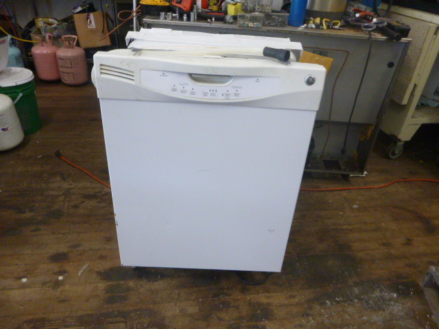 lot 3 image: GE Dishwasher