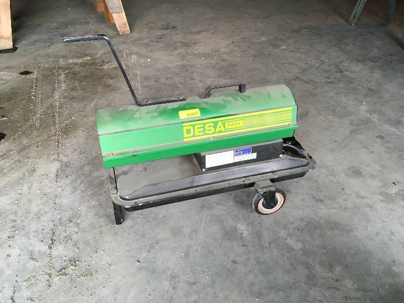 lot 9 image: Kerosene Heater