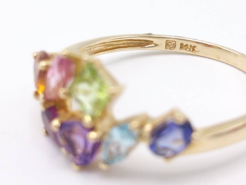 lot 17 image: Multi Gemstone Estate Ring in 14k Yellow Gold