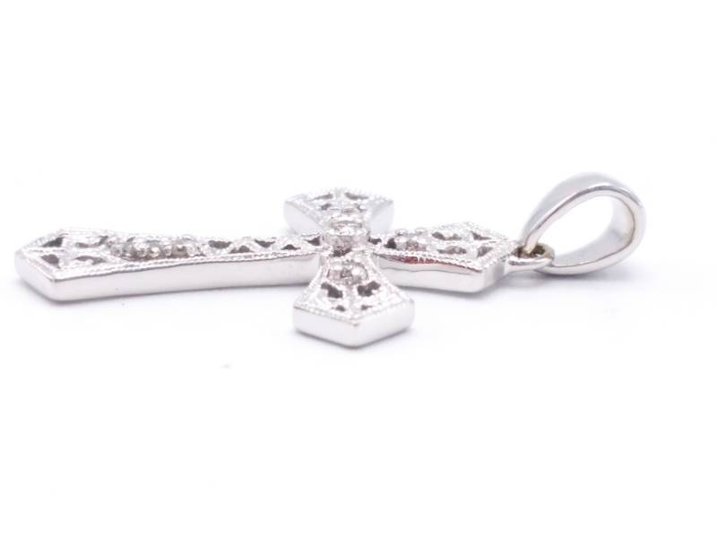 lot 35 image: Lovely 1 14k White Gold Diamond Cross Estate Pendant