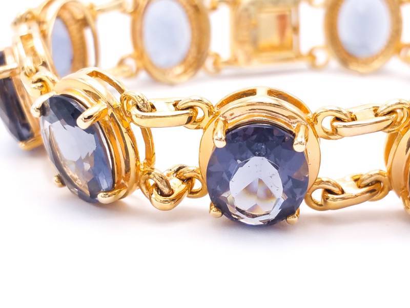 lot 45 image: Exquisite Ladies Estate Bracelet in Gold over Sterling Silver