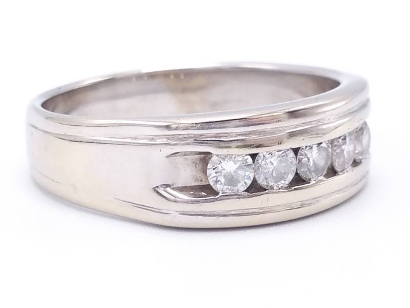 lot 4 image: Mens Channel Set Diamond Estate Ring in 14k White Gold