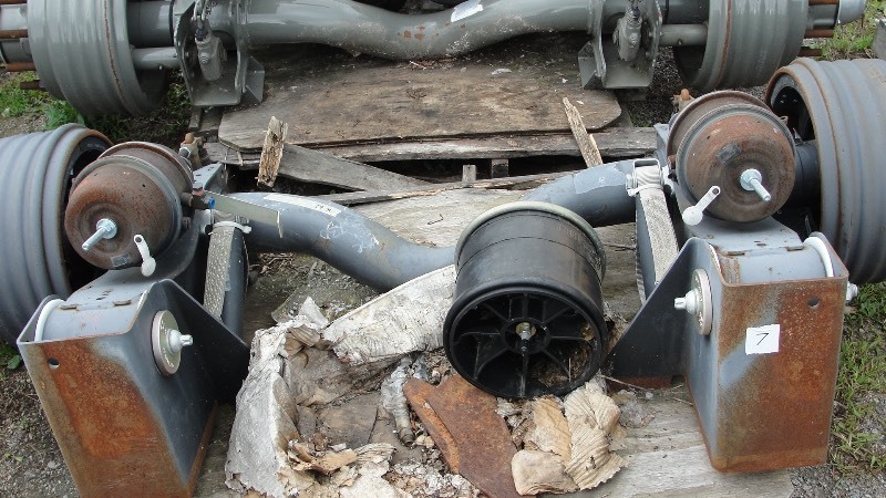 lot 14 image: 1-  Hendrickson AANT 25K Humpedinverted  AXLE W AIR BAGS