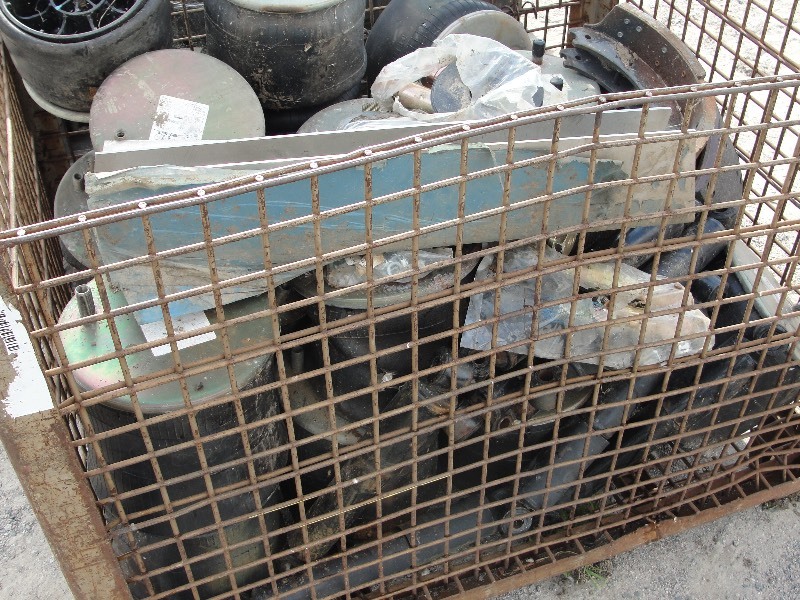 lot 21 image: MISC. AIRBAGS,  BRAKE SHOES, SHOCKS