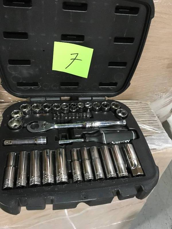 Husky Mechanics Tool Set (38-Piece) in good condition