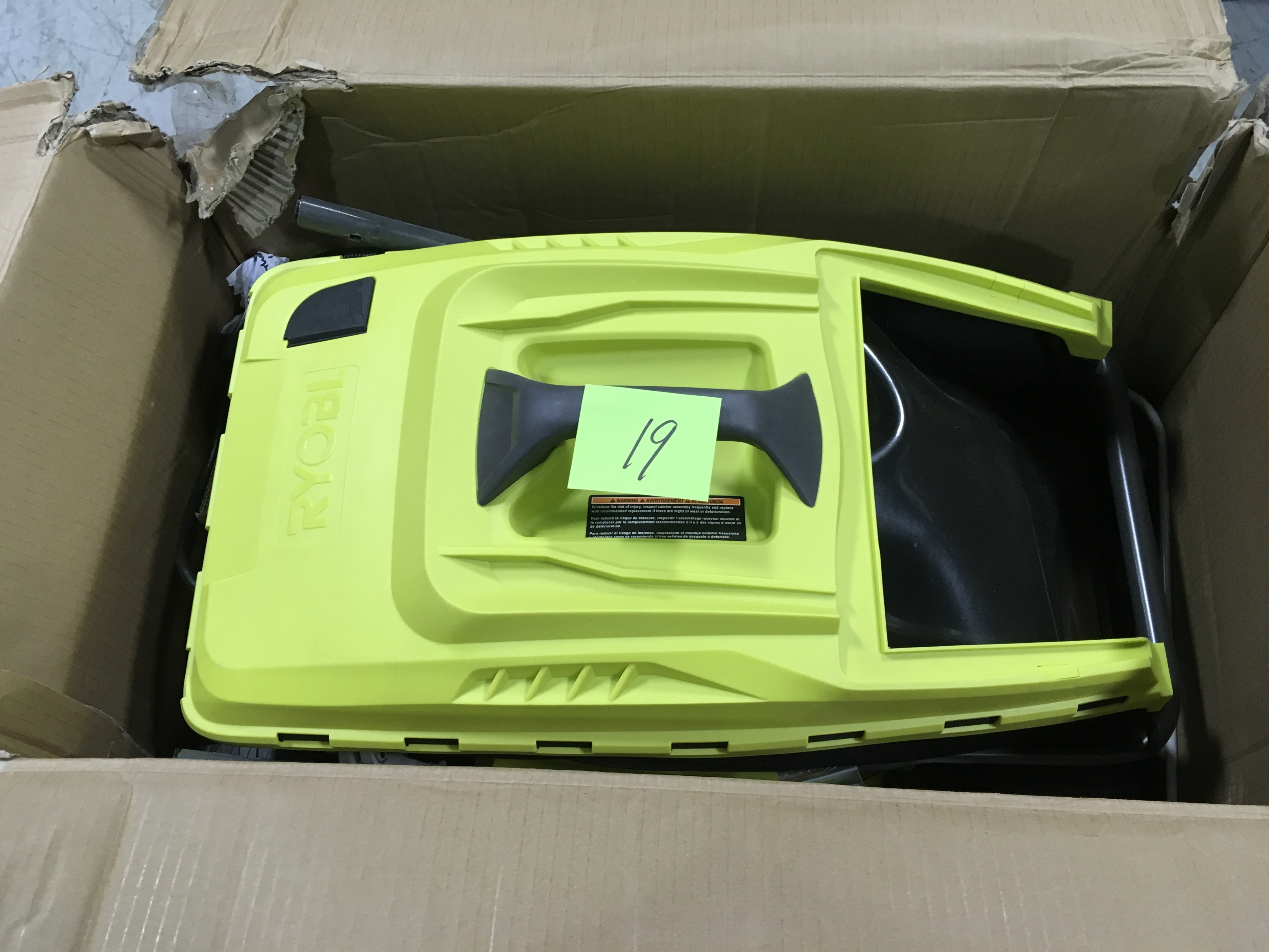 RYOBI 16 in. 13 Amp Corded Electric Walk Behind Push Mower in good condition