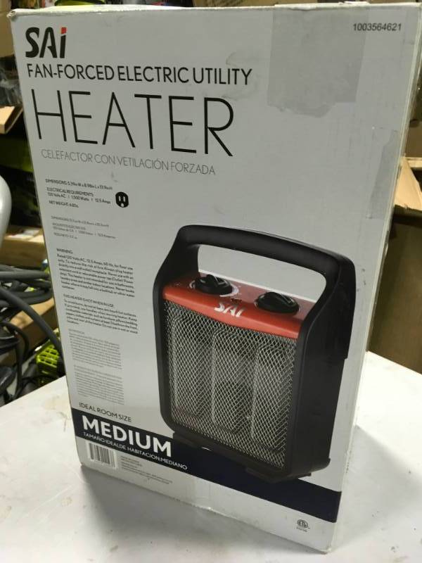 lot 17 image: SAI 1500w Fan-forced Recirculating Utility Heater Black and Red Dq1709  in good condition