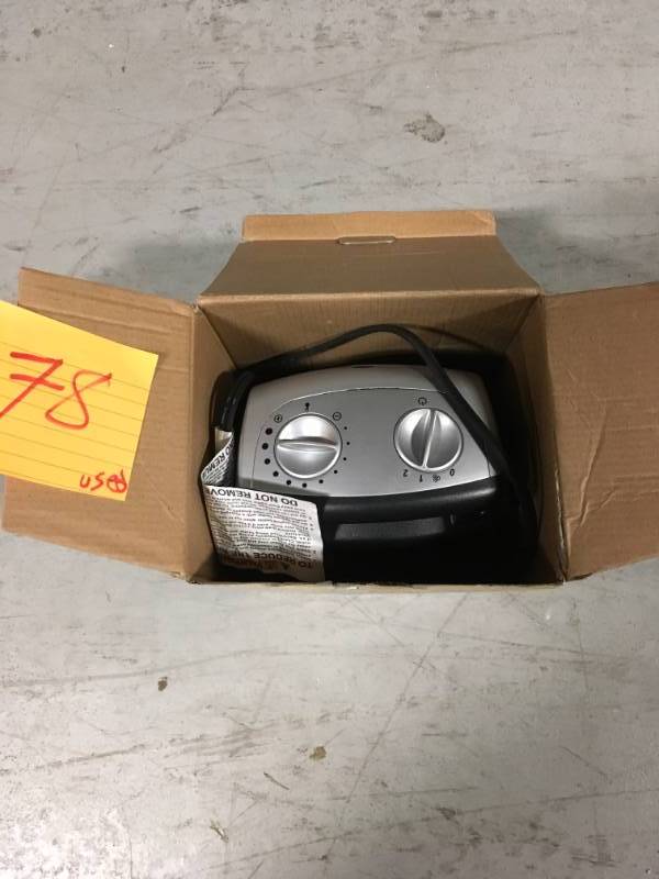 lot 78 image: Lasko Ceramic Indoor Heater w Adjustable Thermostat 1500W 754200 USED t in good condition