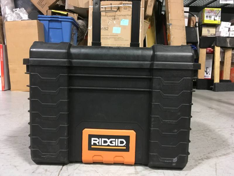 lot 42 image: RIDGID 22 in. Pro Gear Cart Tool Box in Black in good condition