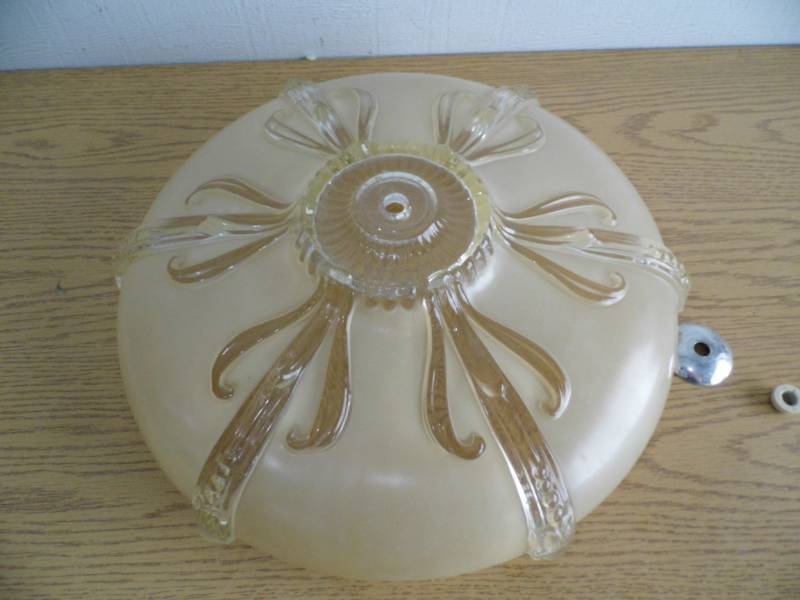 lot 6 image: Vintage Tan  Clear Glass Light Shade