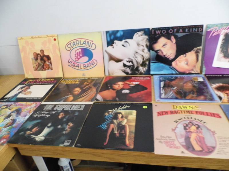 lot 25 image: Lot of 15 Albums